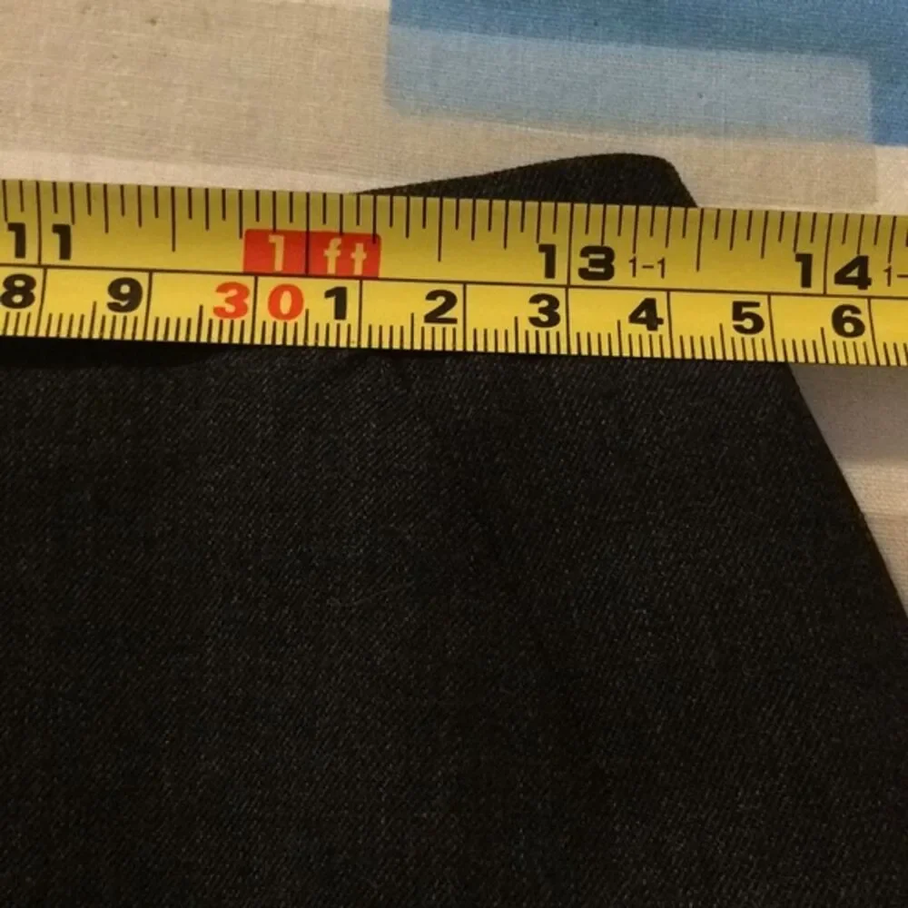Lafayette 148 Dark Gray Virgin Wool Pencil Skirt Size 2P Academia Minimalist - Picture 5 of 12